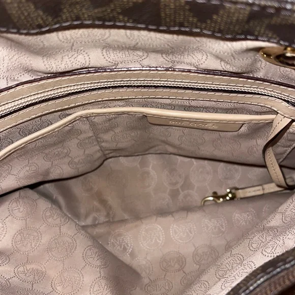 Michael kors shoulder bag - Picture 4 of 11